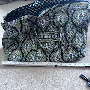Vintage Vera Bradley Large Navy and Olive Patterned Tote, in excellent condition